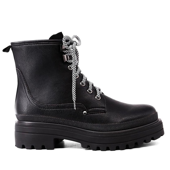 ShuShop Shoes - NWT ShuShop Ymelda Combat Boots 6.5